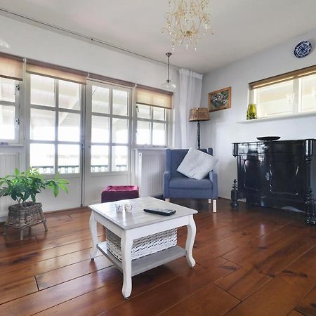 Idyllisch En Knus Huisje Met Prachtige Veranda. Oterleek Zewnętrze zdjęcie